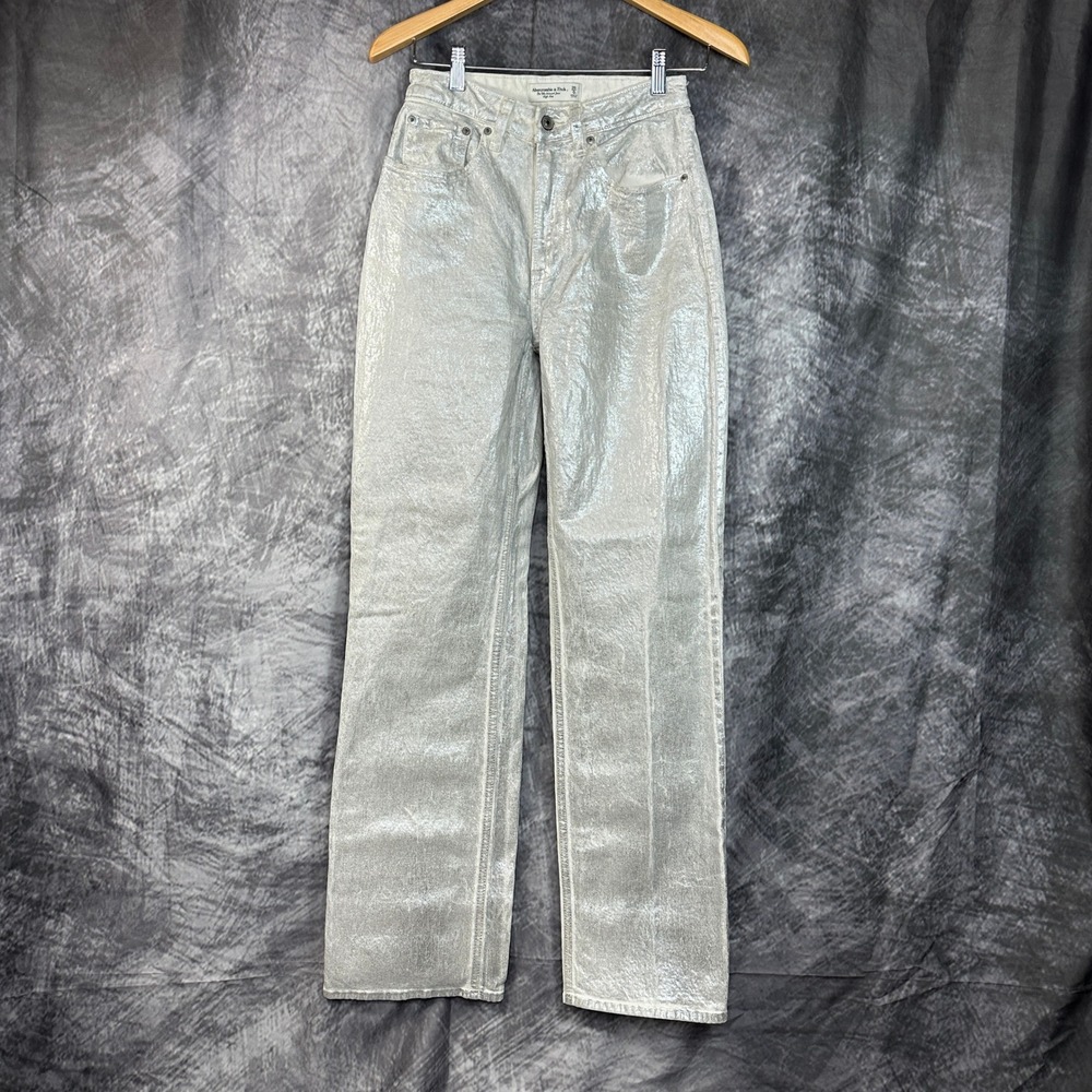 Abercrombie Curve Love High Rise 90s Relaxed Silver Metallic Jeans 25 / 0L Long